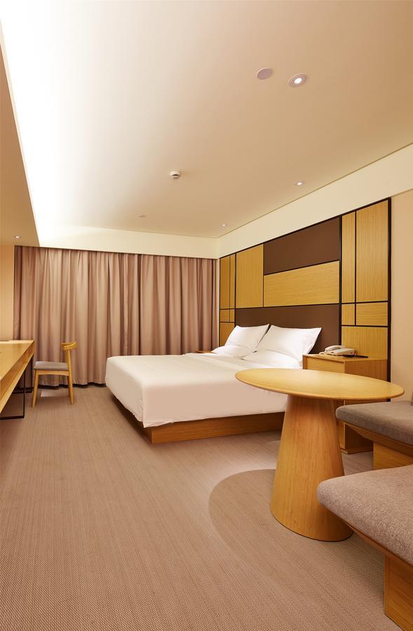 Ji Hotel Shanghai Guangda Liuzhou Road Exterior foto